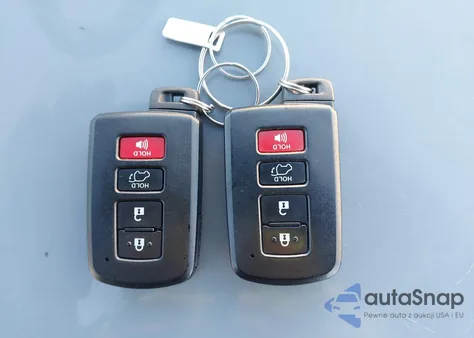 2017 Toyota Rav4 Xle из США, поврежденный, VIN JTMRFREV7HJ715975